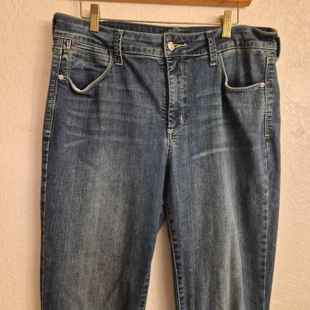 NYDJ Capri Denim Jeans: 14W Comfy Flattering Fit Summer Essential Chic